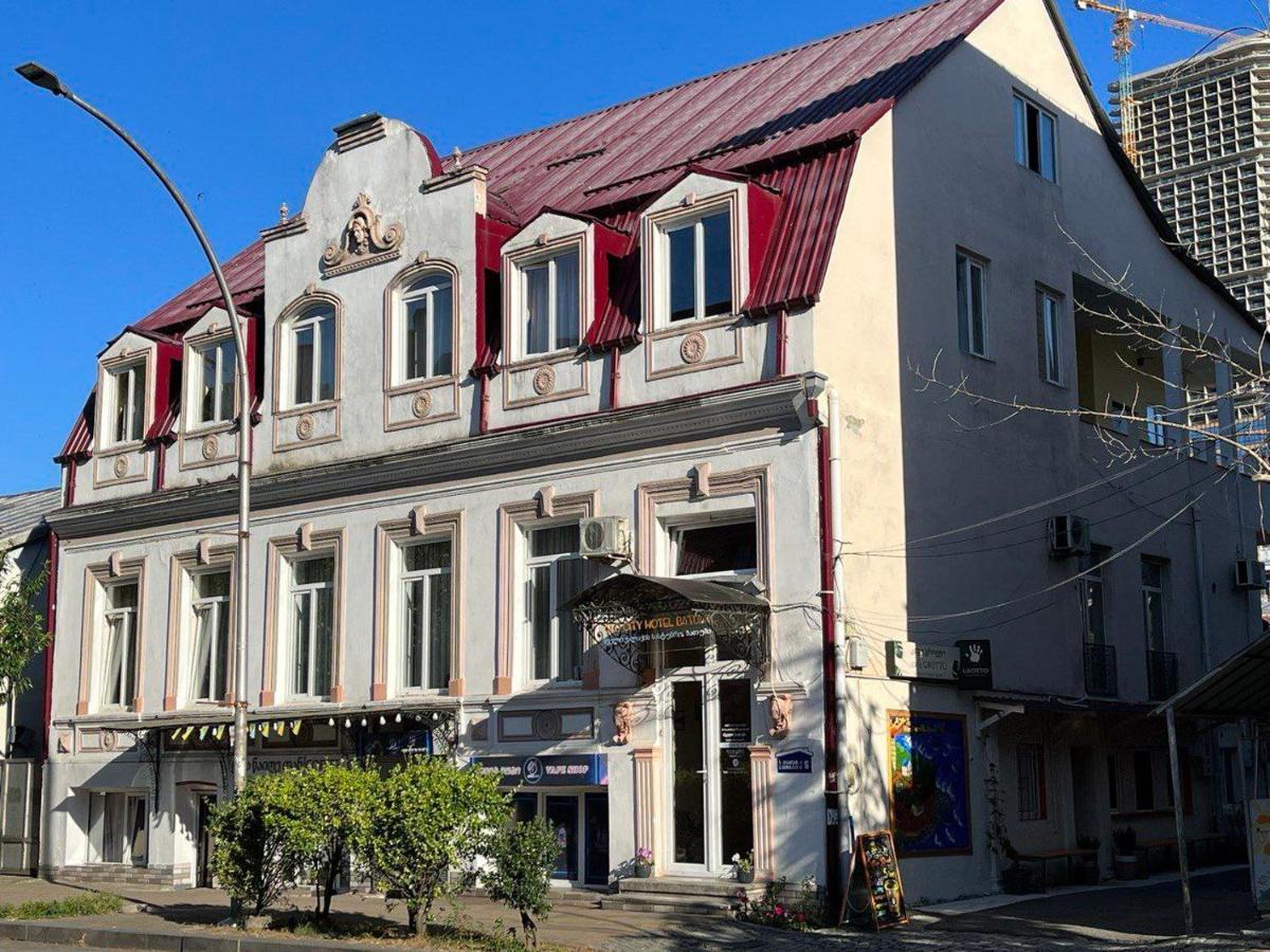 Old Clty Hotel Batumi Bagian luar foto